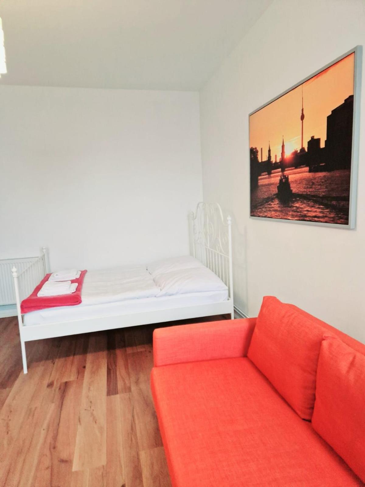 City Studio Apartment For 4, Near Sonnenallee Berlin Ngoại thất bức ảnh