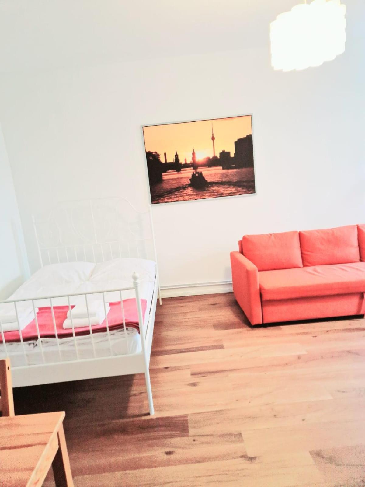City Studio Apartment For 4, Near Sonnenallee Berlin Ngoại thất bức ảnh