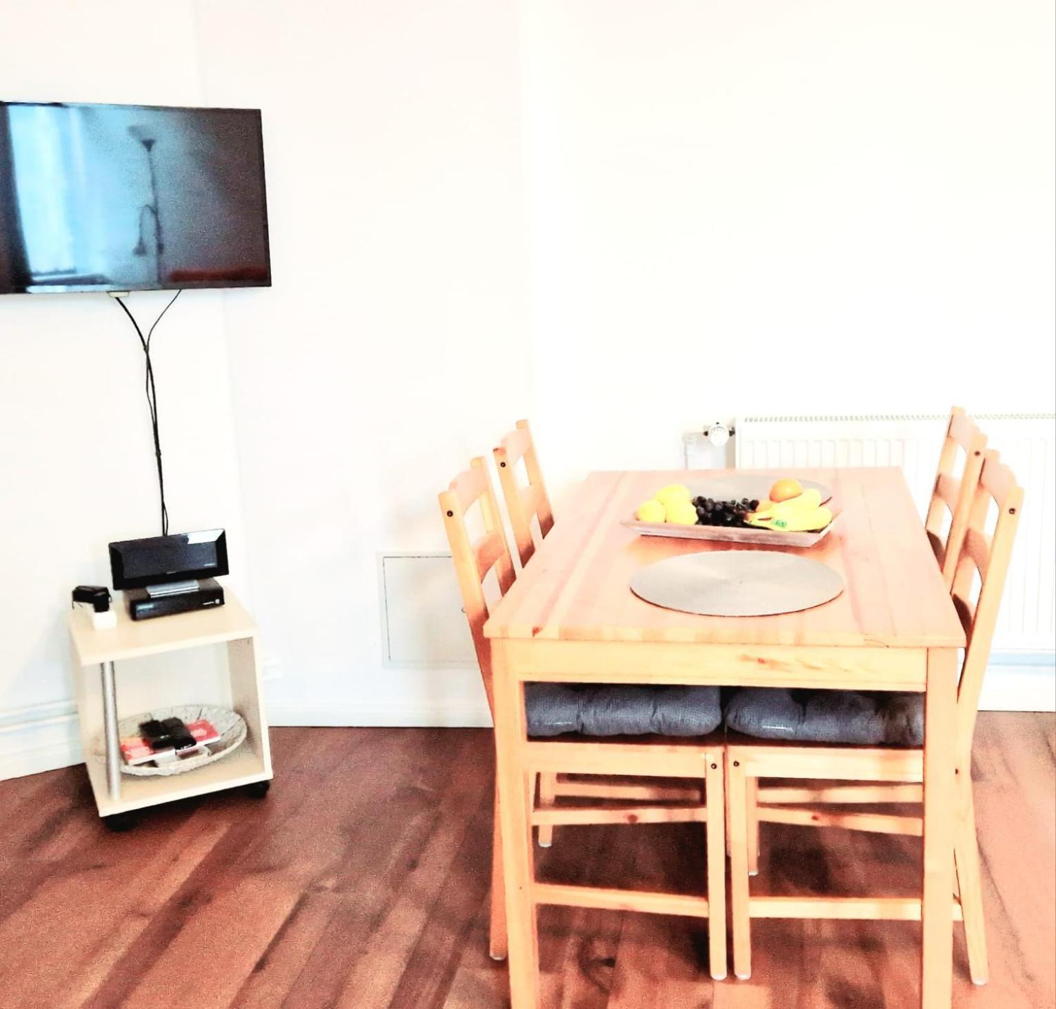City Studio Apartment For 4, Near Sonnenallee Berlin Ngoại thất bức ảnh