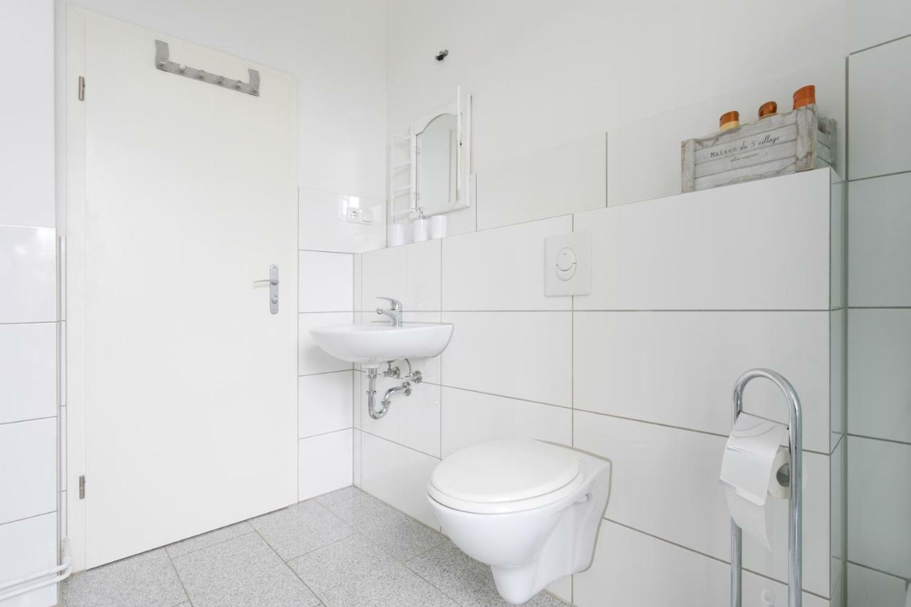 City Studio Apartment For 4, Near Sonnenallee Berlin Ngoại thất bức ảnh